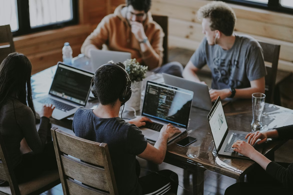 Colaboración y Estrategia de Negocios